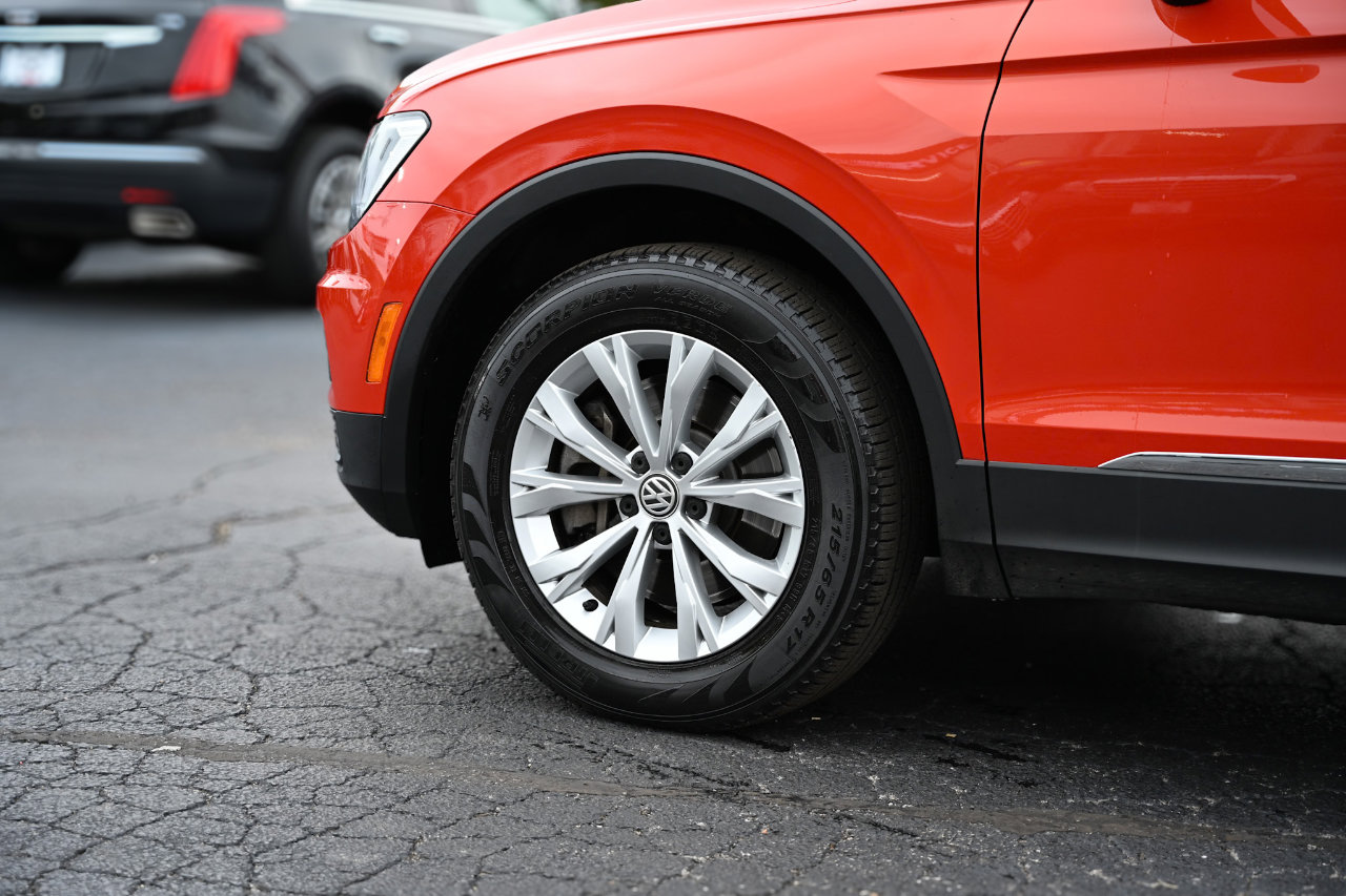 Used 2018 Volkswagen Tiguan SE image 5