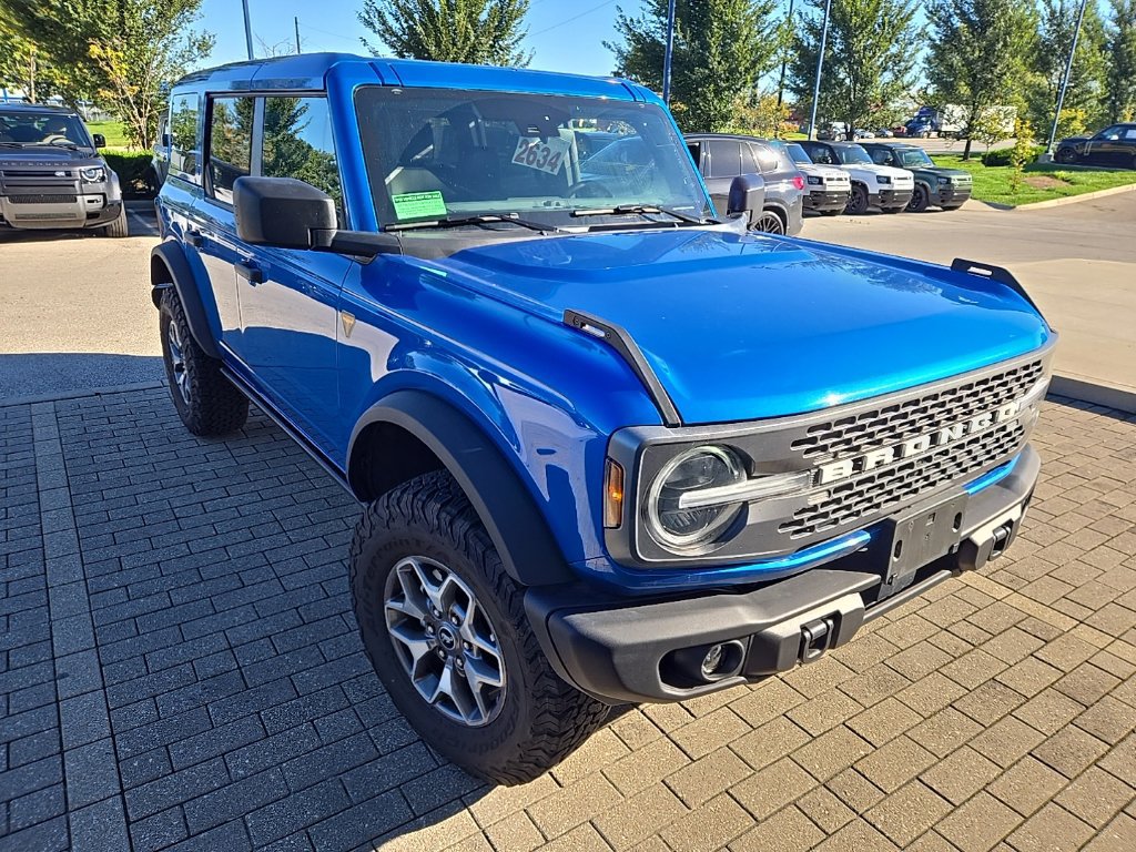 Used 2025 Ford Bronco Badlands AWD/4WD image 3