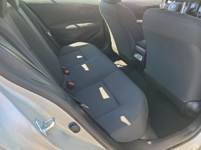 Used 2025 Toyota Corolla LE FWD image 18