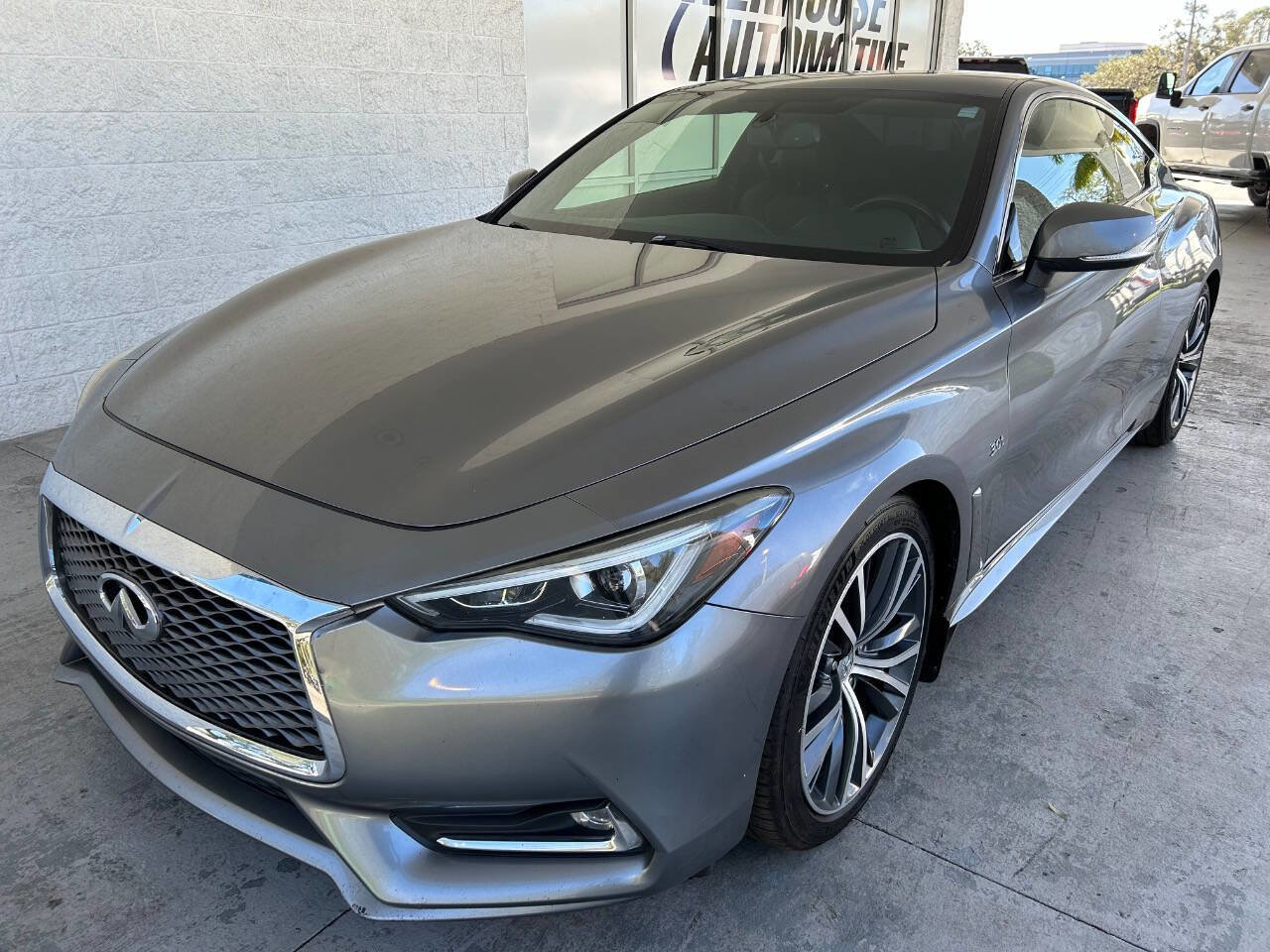 Used 2017 INFINITI Q60 3.0t w/ Cargo Package image 3