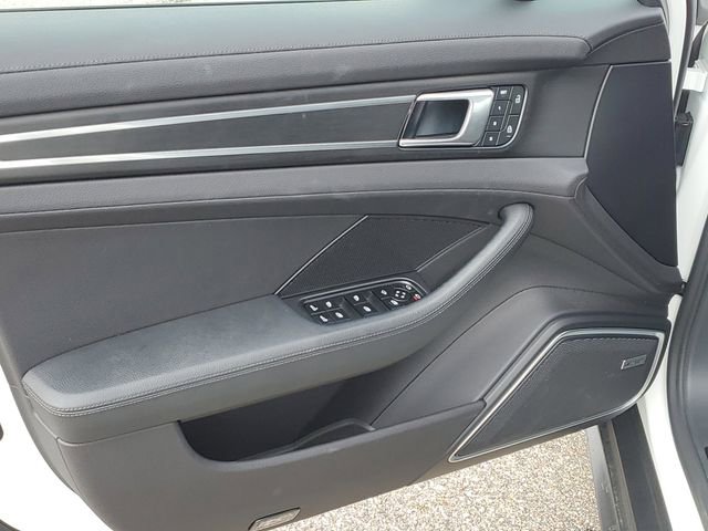Used 2023 Porsche Panamera 4 Platinum Edition image 20