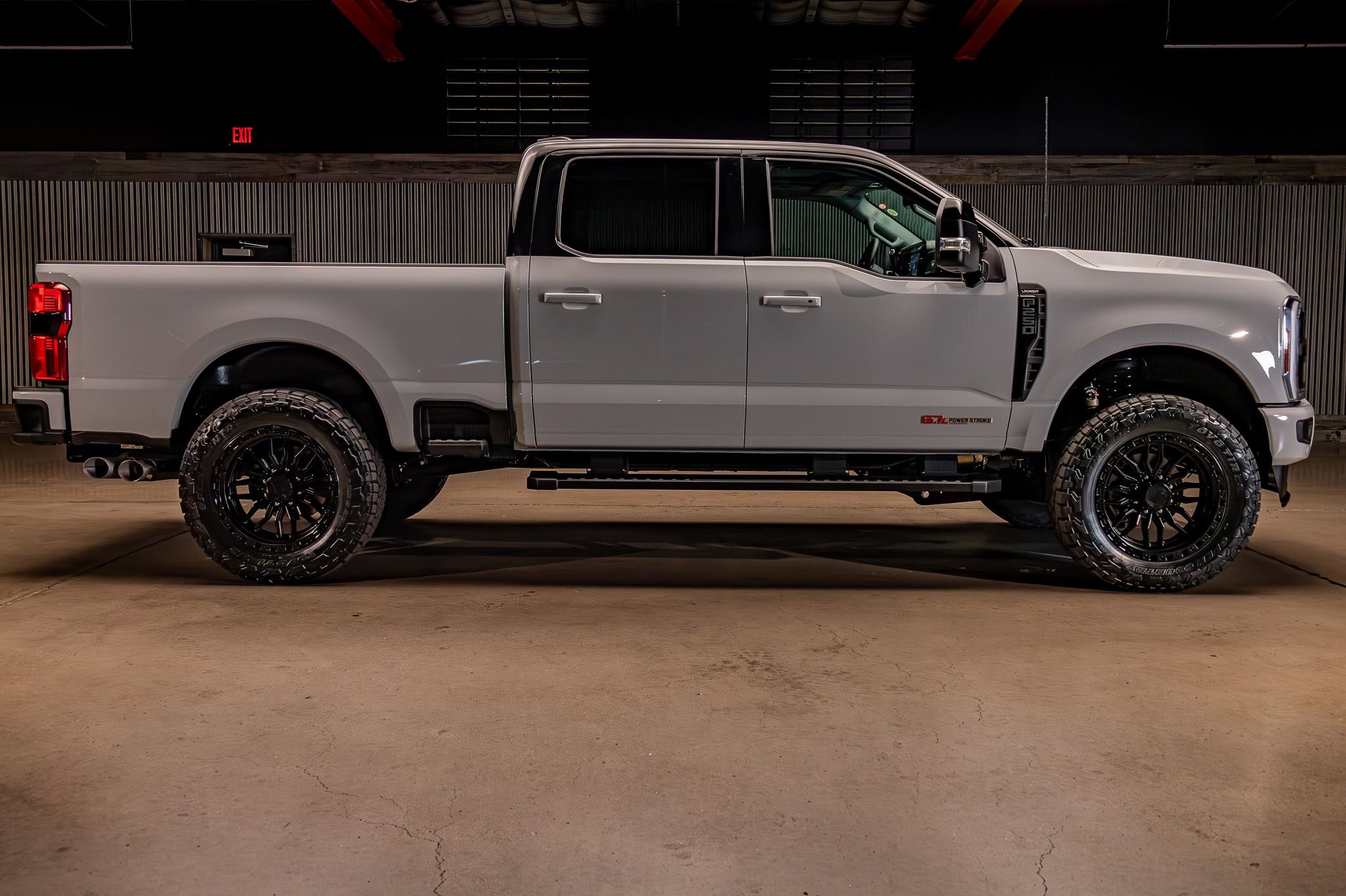 Used 2026 Ford F250 Lariat AWD/4WD image 11