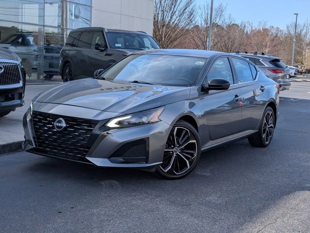 Used 2023 Nissan Altima 2.5 SR video 1
