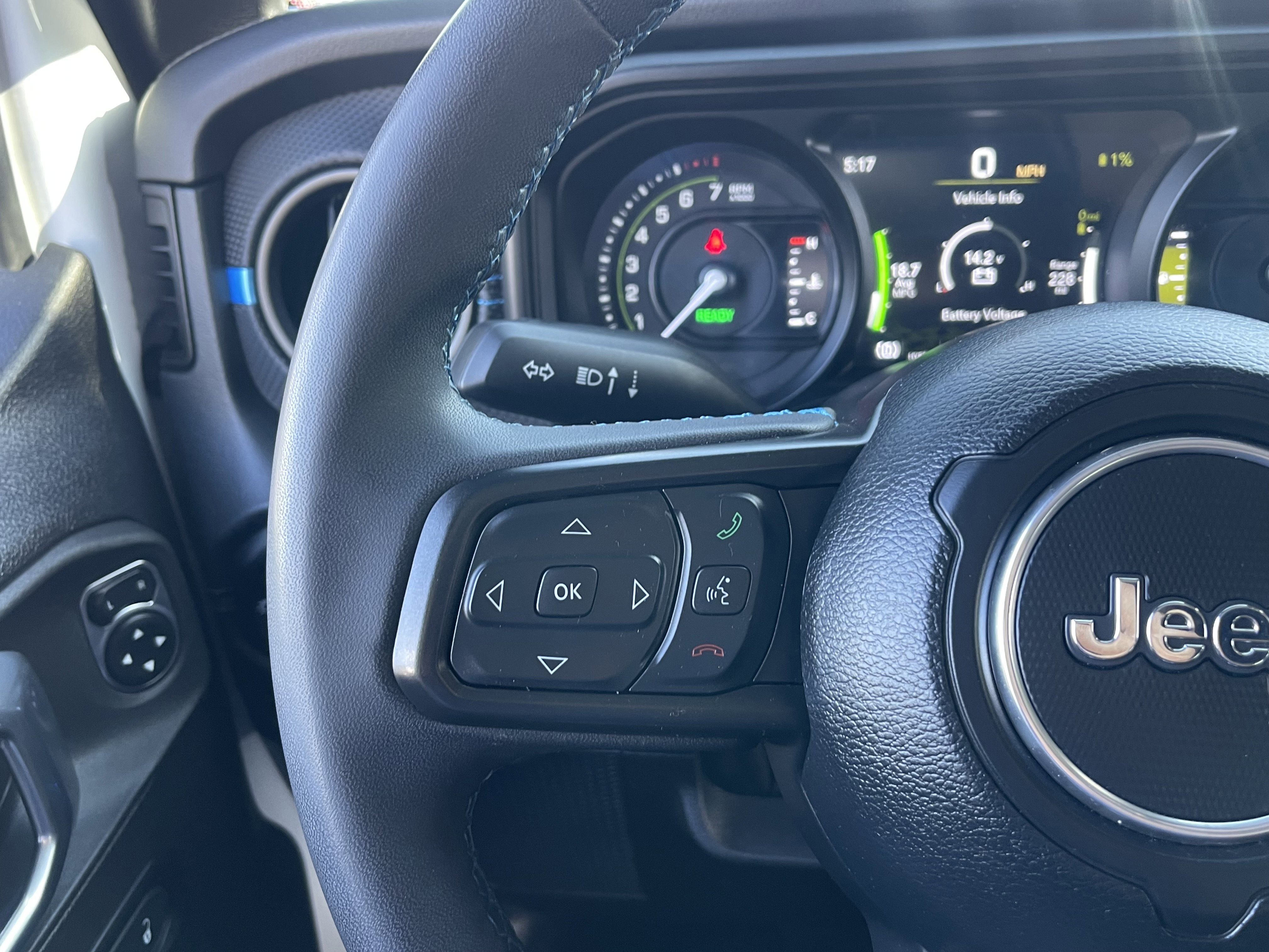 Used 2024 Jeep Wrangler Unlimited Rubicon 4xe AWD/4WD image 36