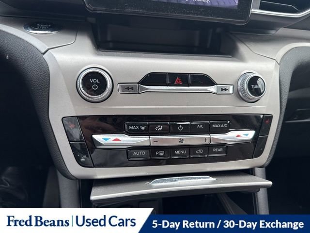 Certified 2022 Ford Explorer XLT w/ Equipment Group 202A AWD/4WD image 23