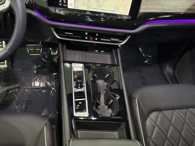 Used 2025 Volkswagen Atlas SEL Premium R-Line image 25