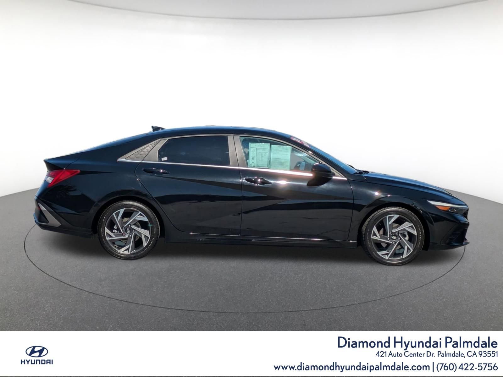 Certified 2024 Hyundai Elantra SEL w/ Convenience Package FWD image 8