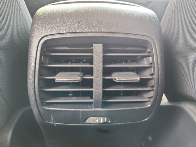 Used 2022 Ford Escape SE w/ SE Sport Appearance Package FWD image 21