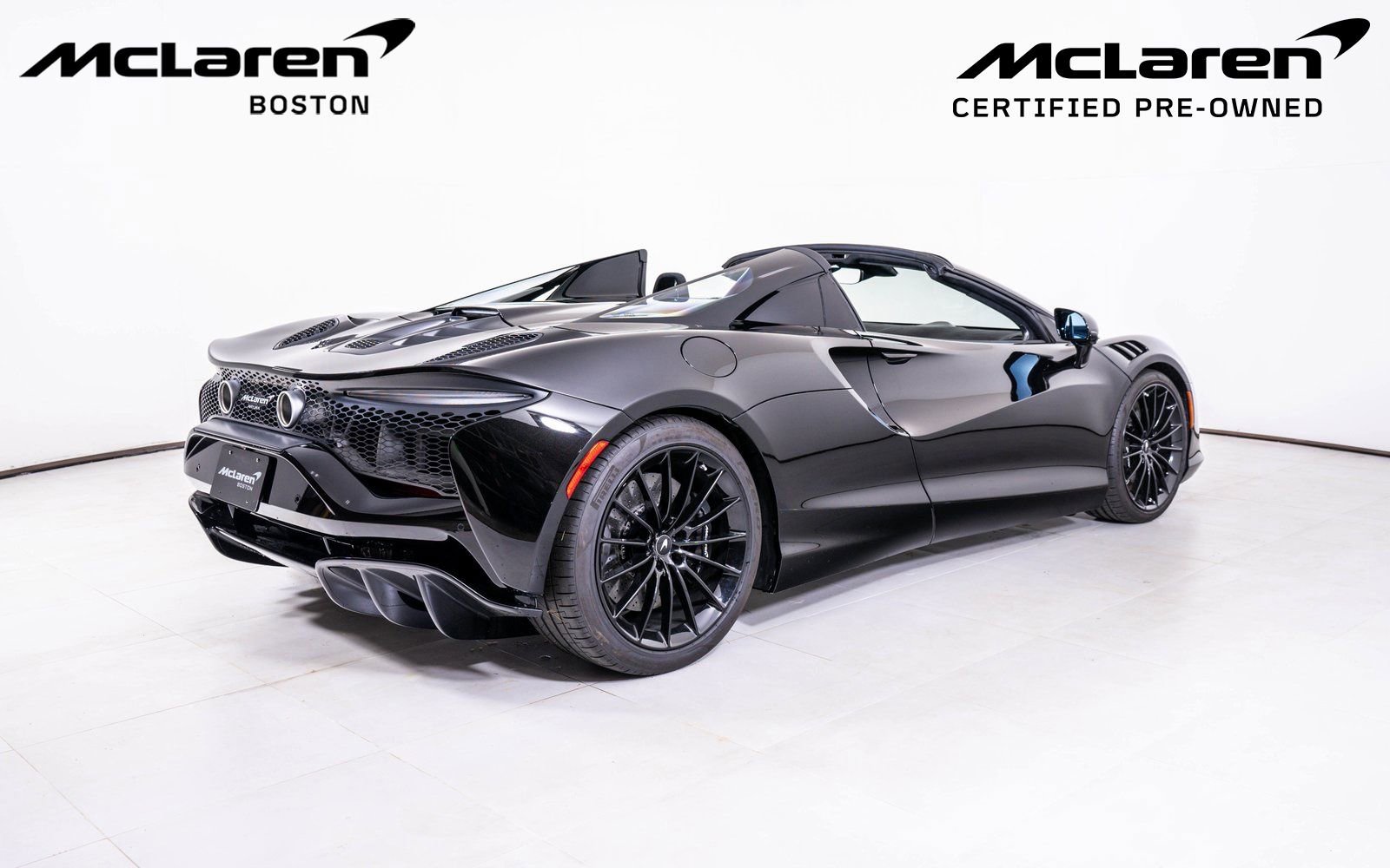Used 2025 McLaren Artura Spider image 7