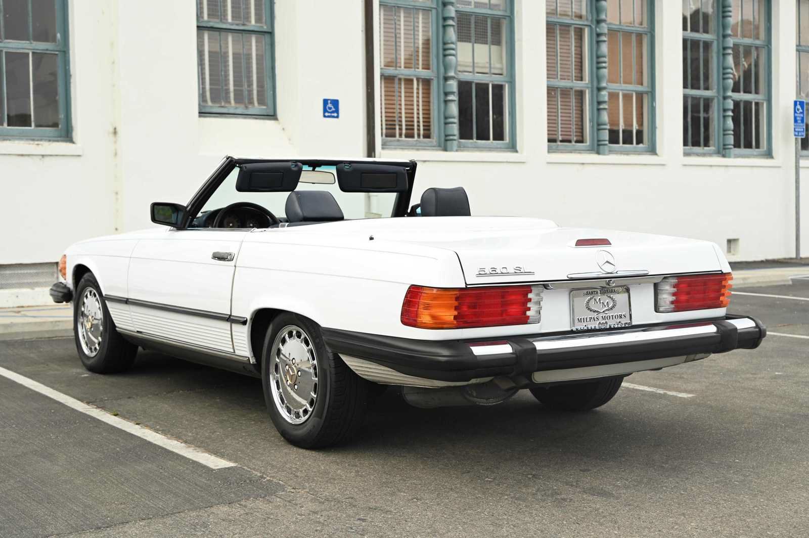 Used 1989 Mercedes-Benz 560 SL image 4