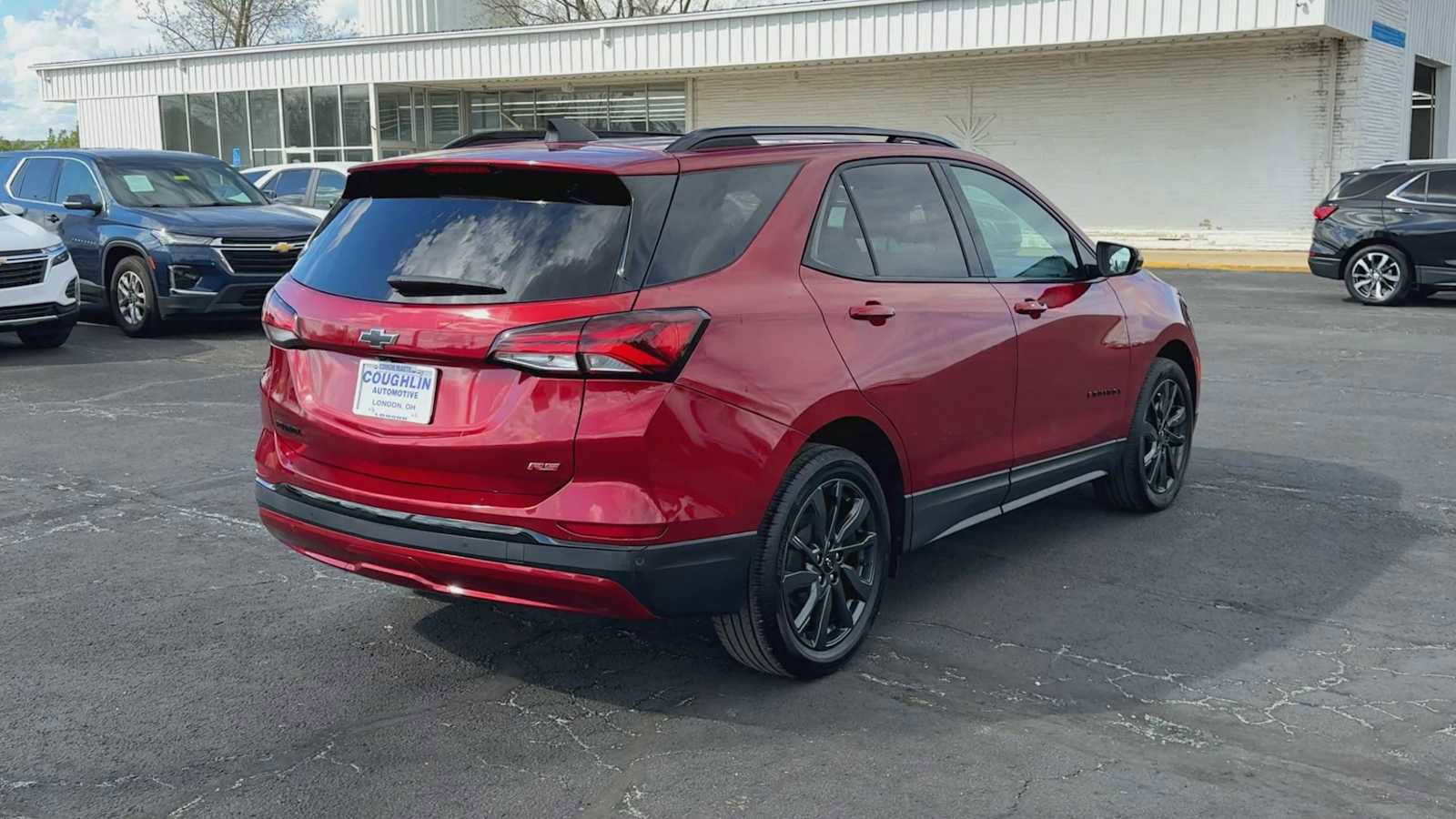 Certified 2024 Chevrolet Equinox RS w/ RS Leather Package FWD image 8