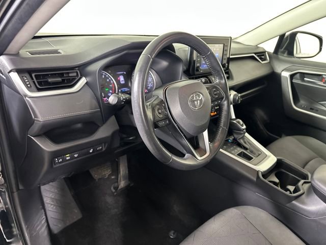 Used 2020 Toyota RAV4 XLE w/ Convenience Package image 13