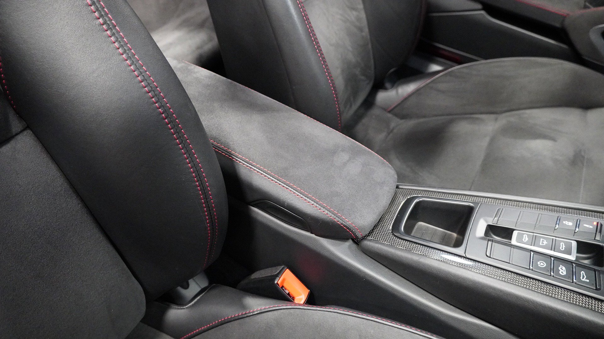 Used 2019 Porsche 911 Carrera 4 GTS image 42