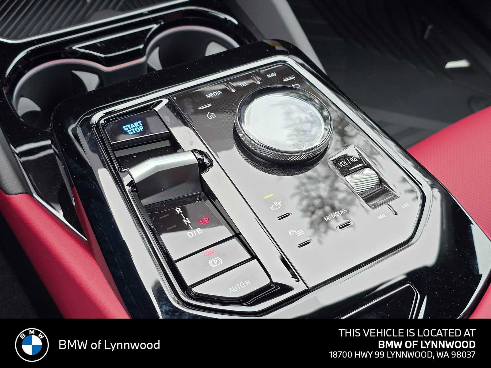 New 2026 BMW i5 eDrive40 w/ M Sport Package AWD/4WD image 26