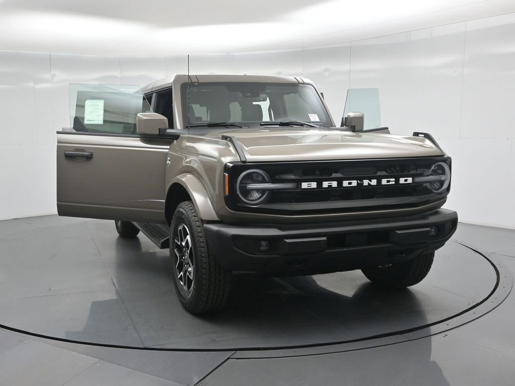 New 2026 Ford Bronco Outer Banks image 27