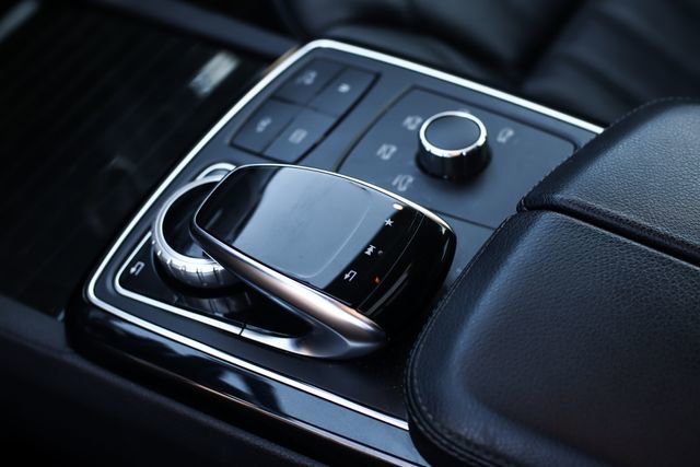 Used 2017 Mercedes-Benz GLS 450 4MATIC image 15