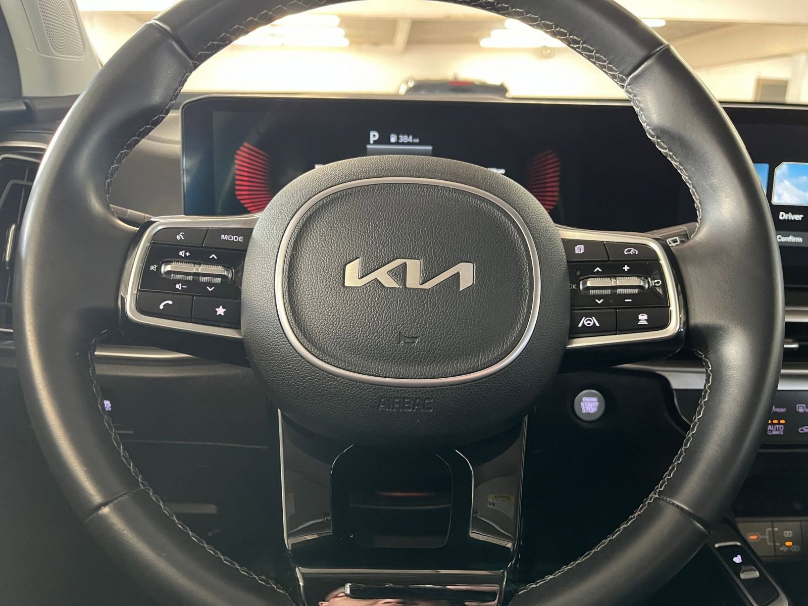 Used 2024 Kia Sorento S image 30