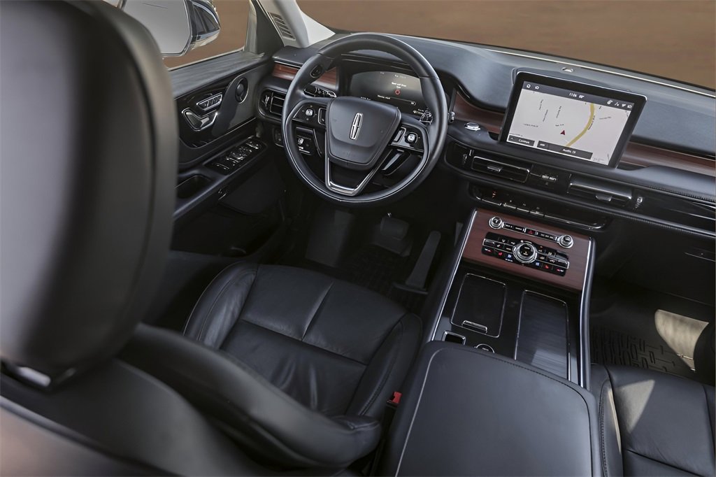 Used 2023 Lincoln Aviator Grand Touring w/ Elements Package Plus image 27