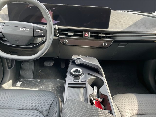 New 2025 Kia EV6 Wind image 12