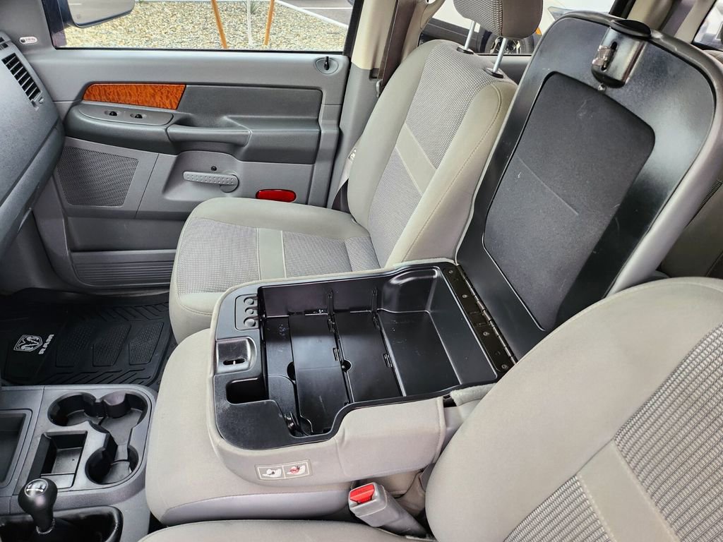 Used 2006 Dodge Ram 2500 Truck SLT w/ Quad Cab Big Horn Value Group image 29