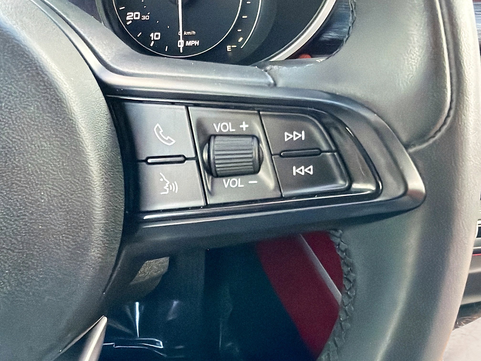 Used 2020 Alfa Romeo Stelvio Base image 38