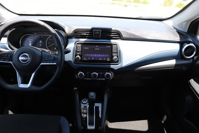 Used 2025 Nissan Versa SV FWD image 14