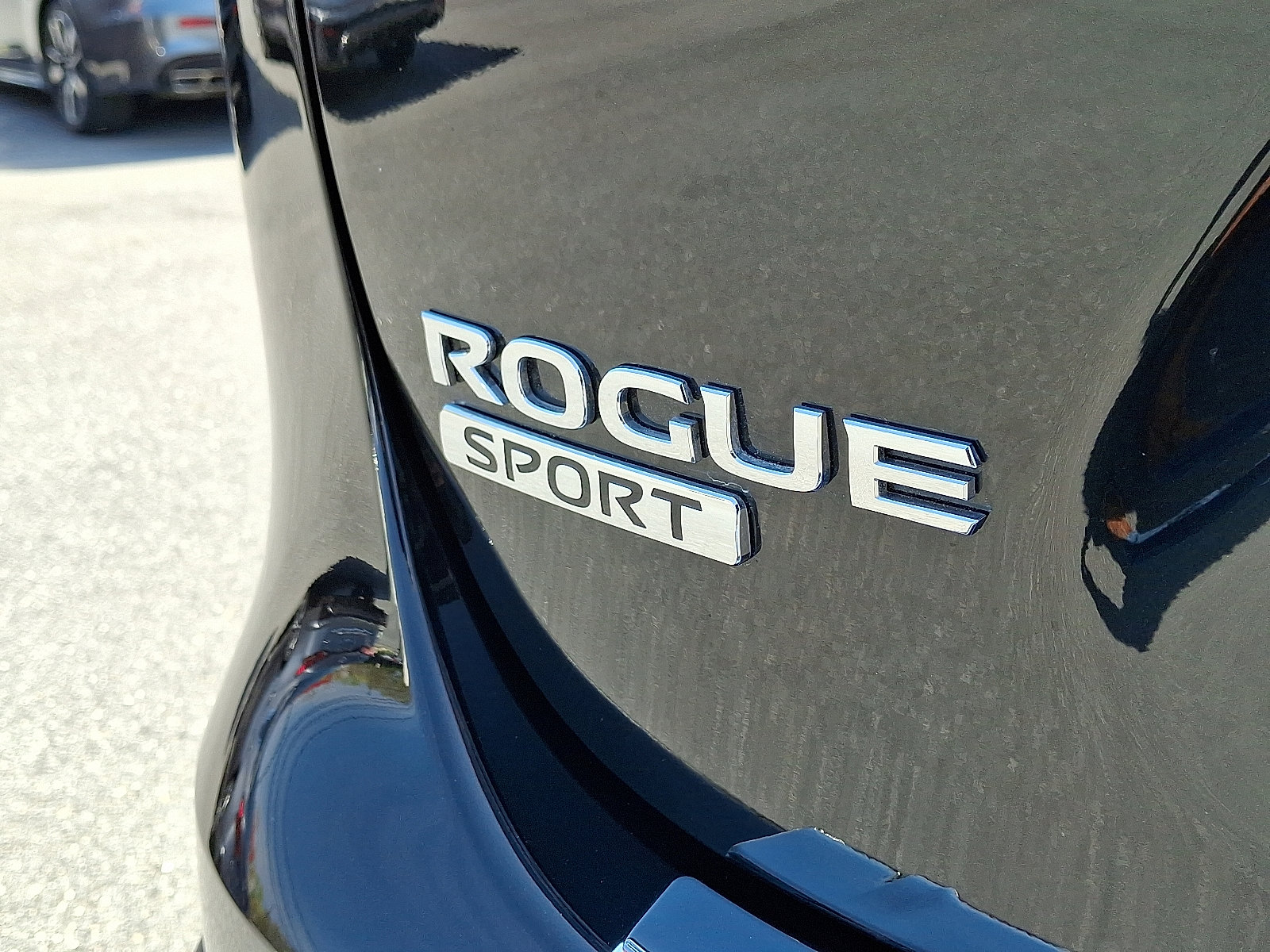 Certified 2022 Nissan Rogue Sport SV w/ Technology Package image 29