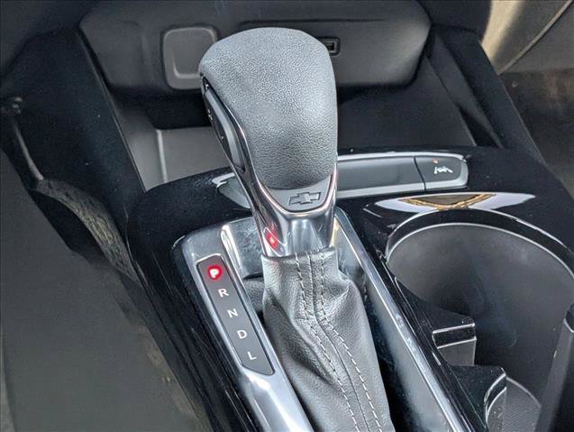 Used 2025 Chevrolet Trax LT FWD image 12