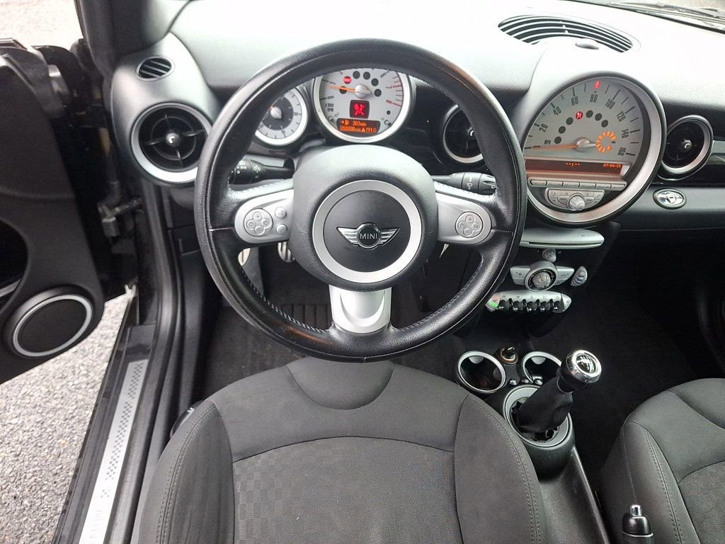 Used 2009 MINI Cooper S image 13