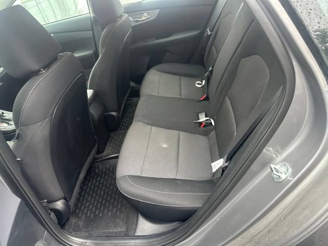 Used 2024 Kia Forte LXS FWD image 7