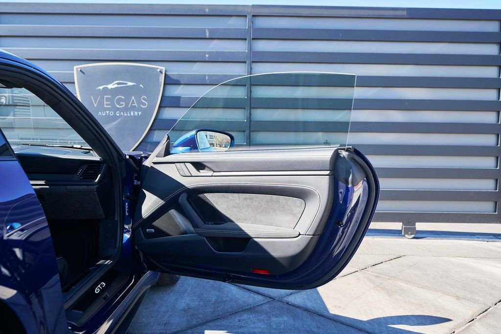 Used 2022 Porsche 911 GT3 image 21