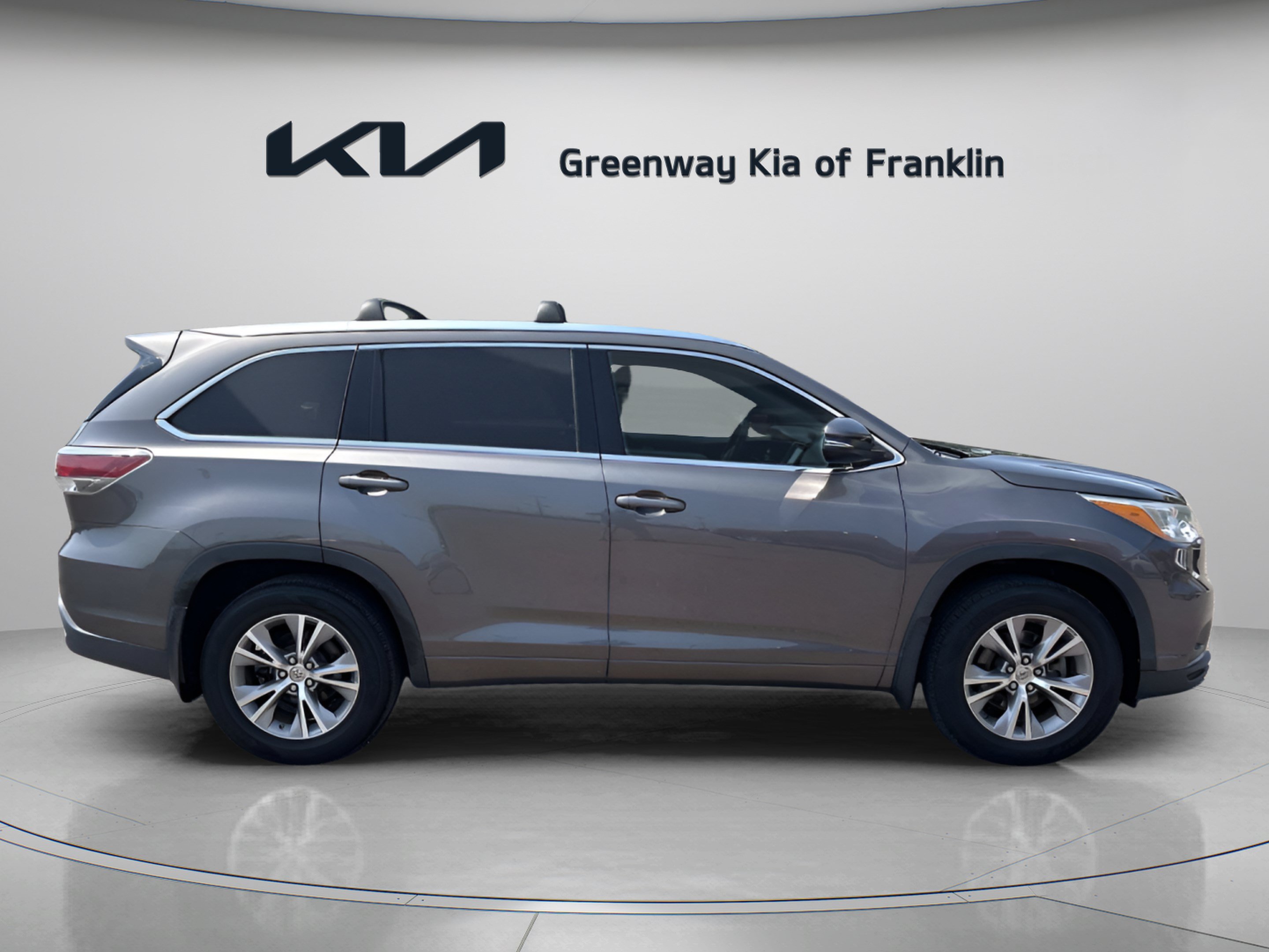 Used 2015 Toyota Highlander XLE AWD/4WD image 8