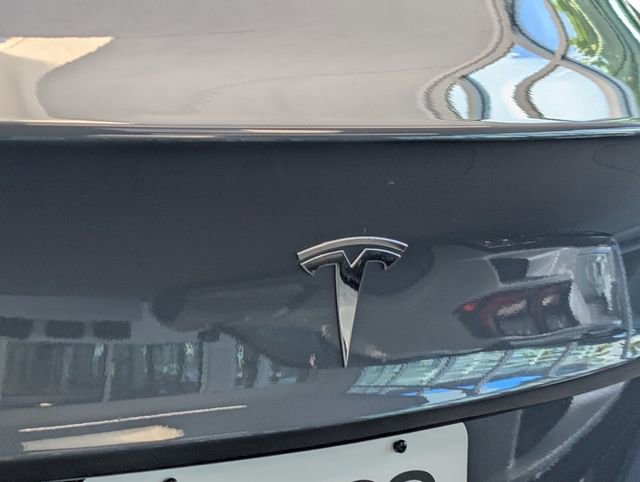 Used 2023 Tesla Model 3 Standard Range image 10