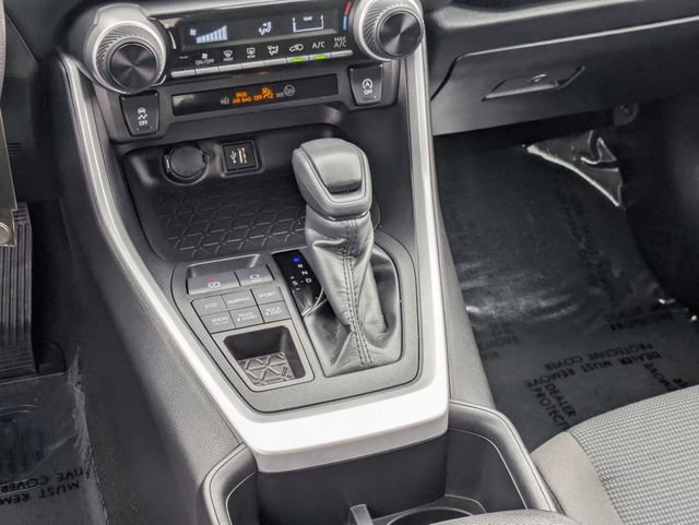 Used 2025 Toyota RAV4 LE image 14