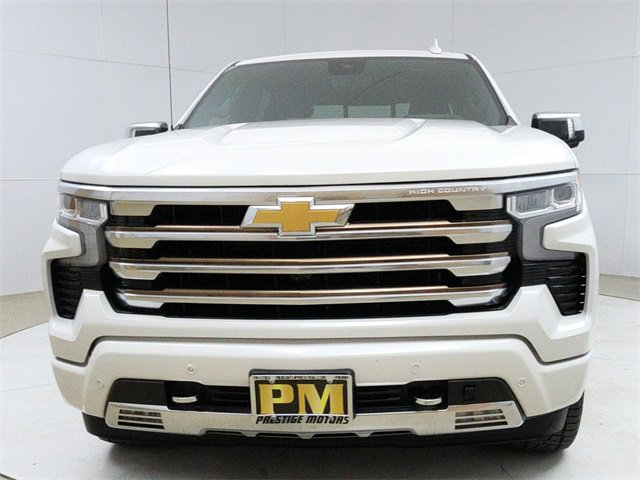 Used 2022 Chevrolet Silverado 1500 High Country w/ Technology Package image 2