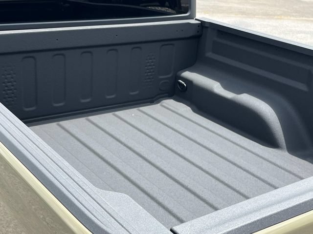 New 2025 Jeep Gladiator Sport AWD/4WD image 13