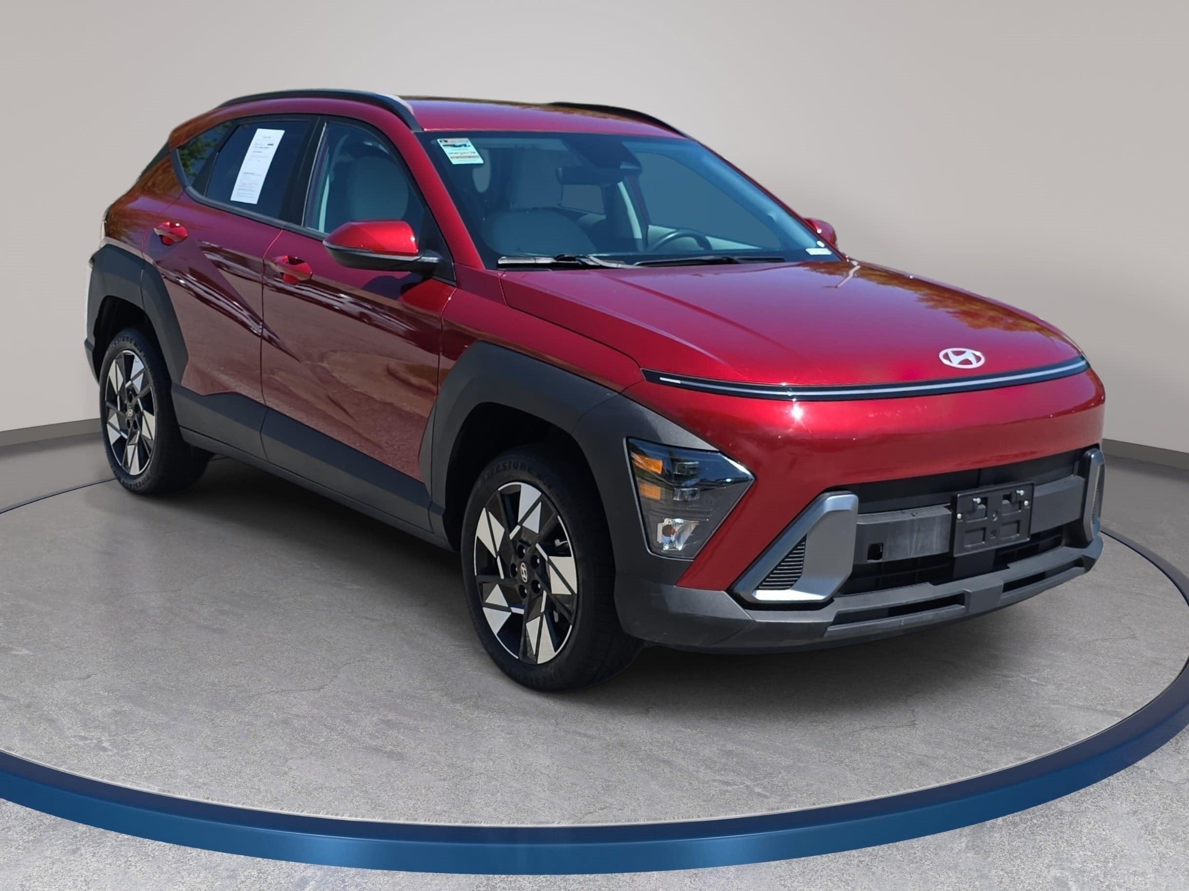 Used 2024 Hyundai Kona SEL AWD/4WD image 3