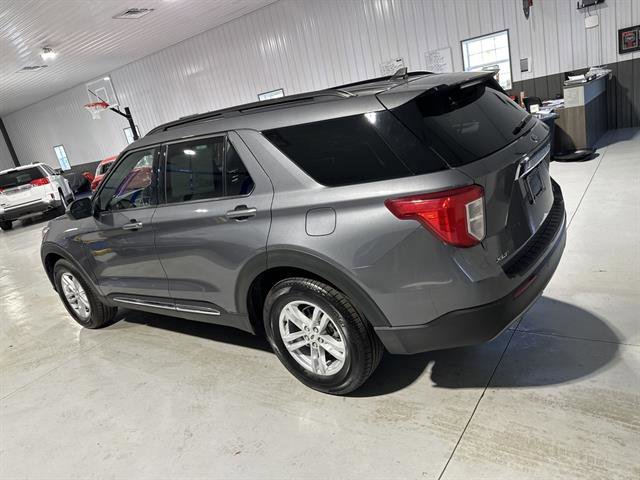 Used 2021 Ford Explorer XLT w/ Equipment Group 202A image 5