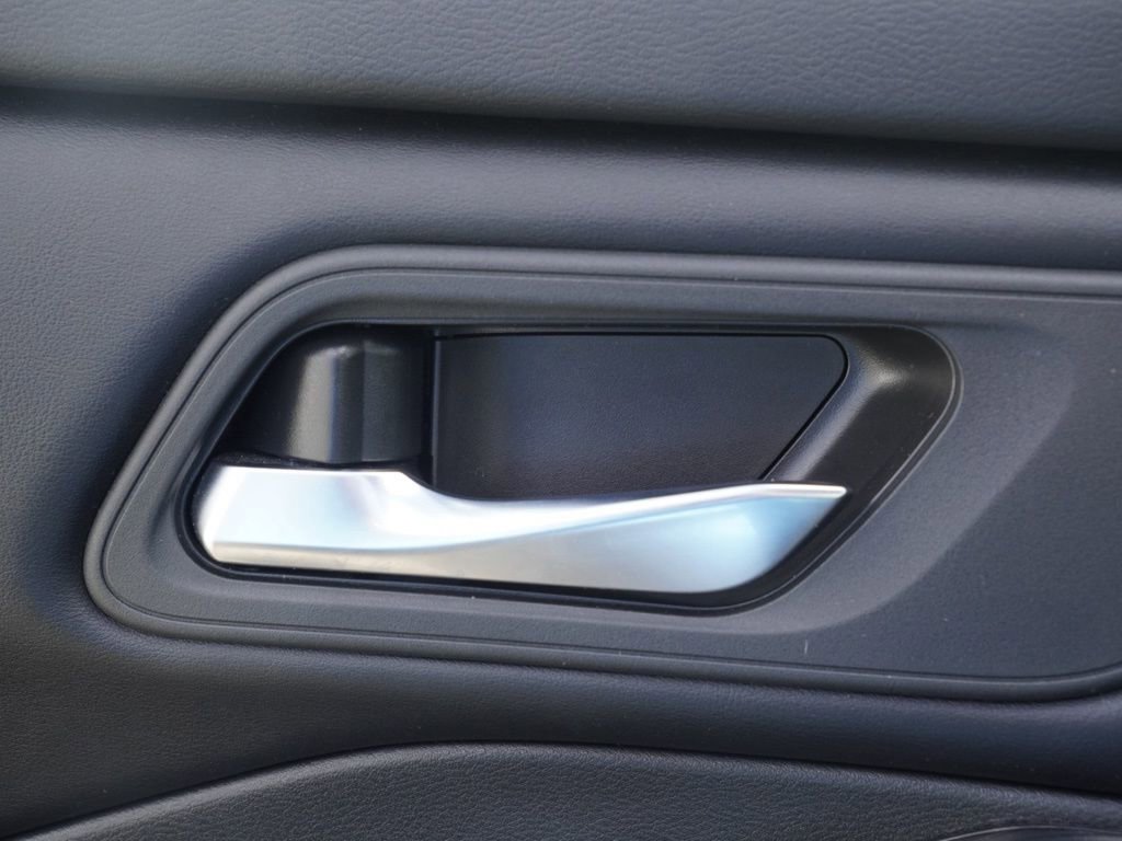 Certified 2024 Nissan Rogue SV image 8