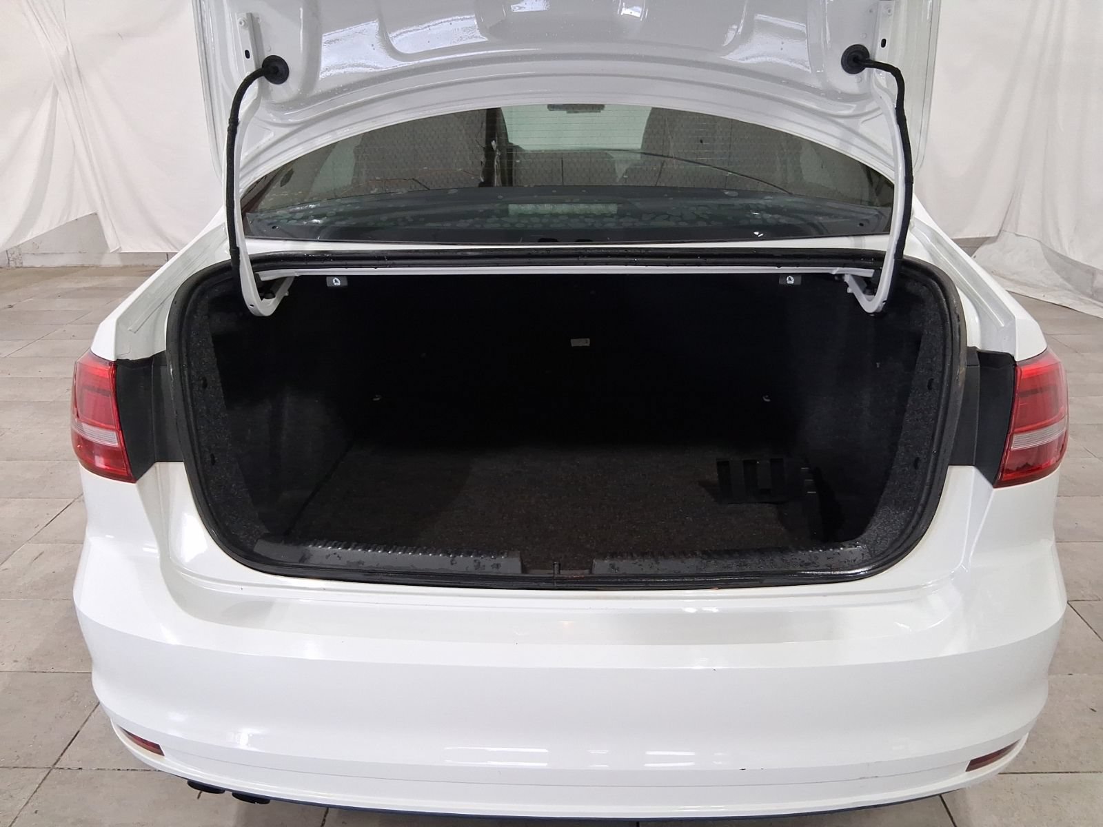 Used 2015 Volkswagen Jetta SE FWD image 21