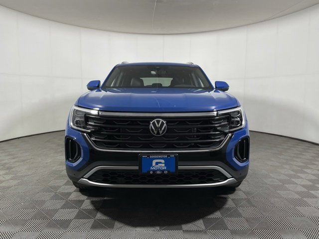 New 2025 Volkswagen Atlas Cross Sport SE image 3