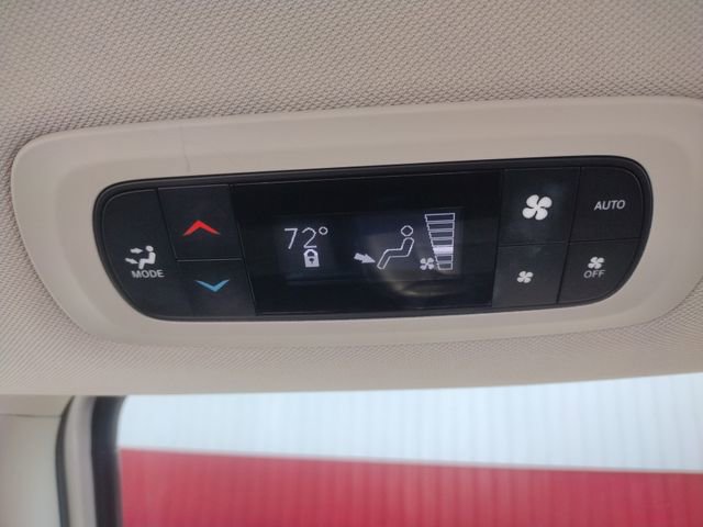 Used 2024 Chrysler Pacifica Touring-L FWD image 66