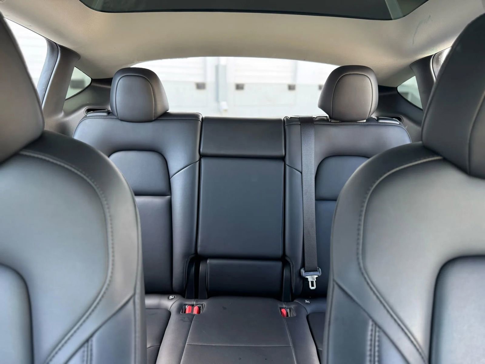 Used 2021 Tesla Model Y 2WD image 30