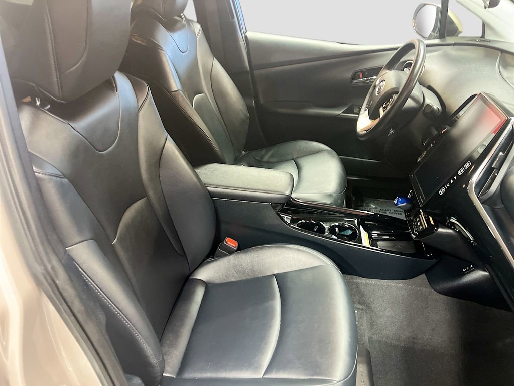 Used 2019 Toyota Prius Prime Premium w/ Carpet Mat Package image 26