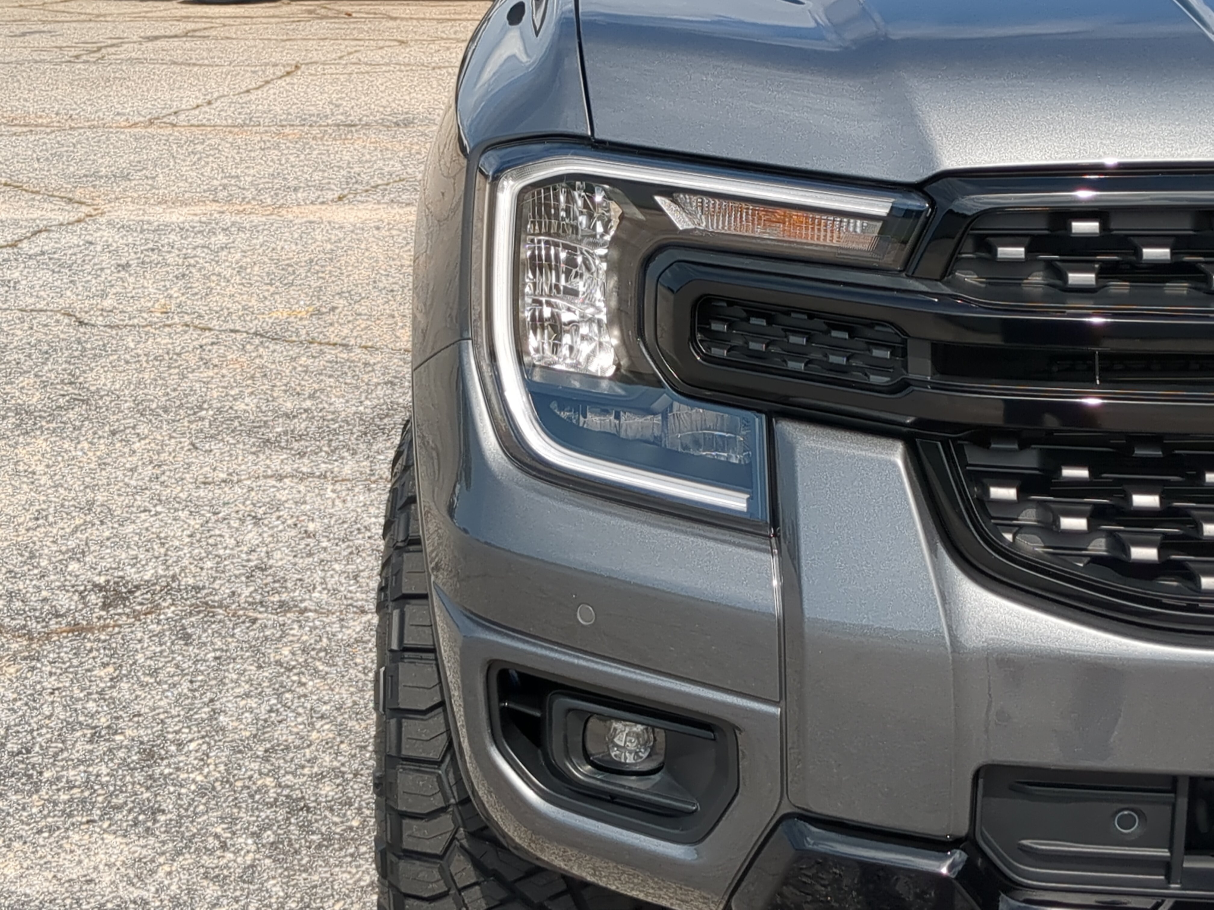 New 2026 Ford Ranger Lariat w/ FX4 Off-Road Package AWD/4WD image 9