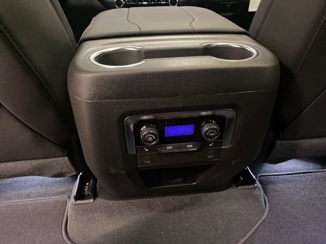 New 2026 Chevrolet Suburban Z71 w/ Comfort Package image 33