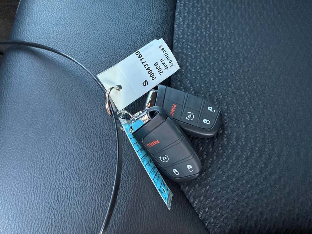 New 2026 Jeep Compass Latitude image 30