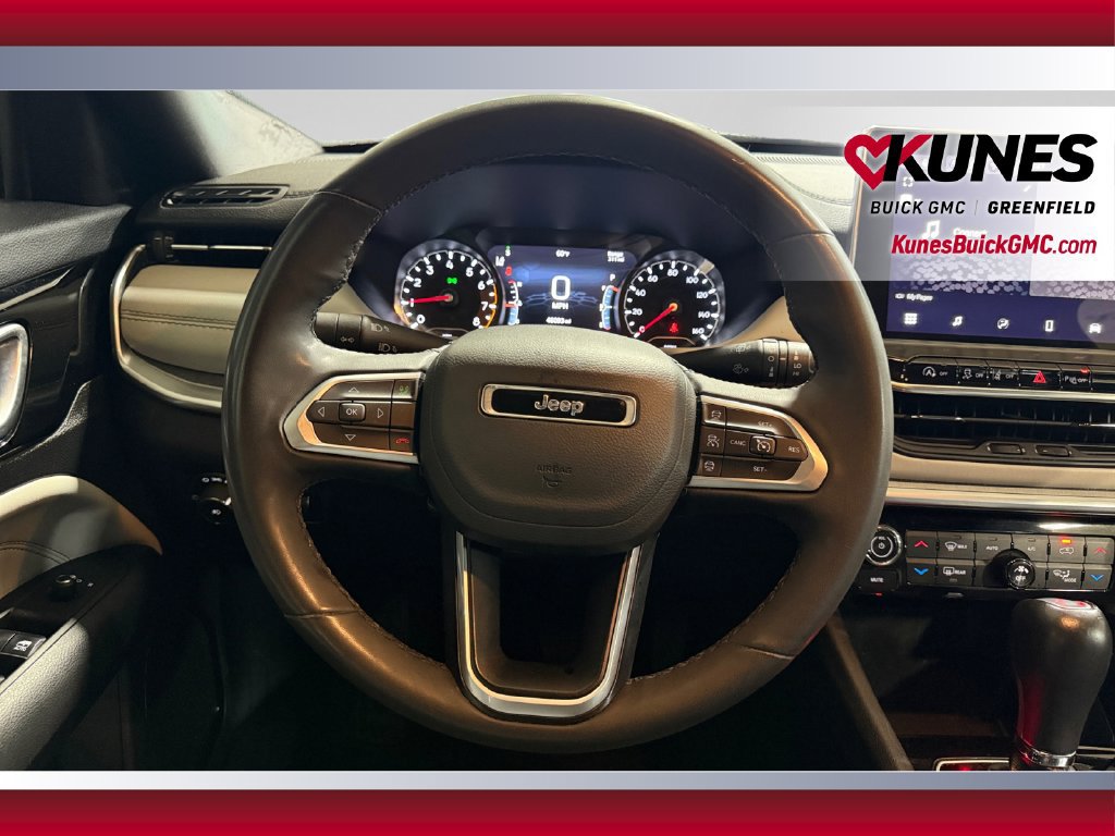 Used 2025 Jeep Compass Limited AWD/4WD image 15