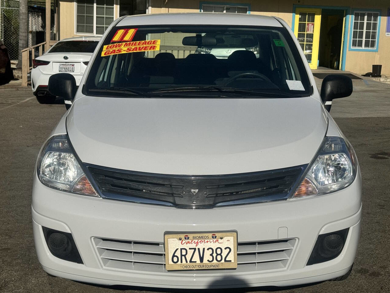 Used 2011 Nissan Versa Sedan image 2