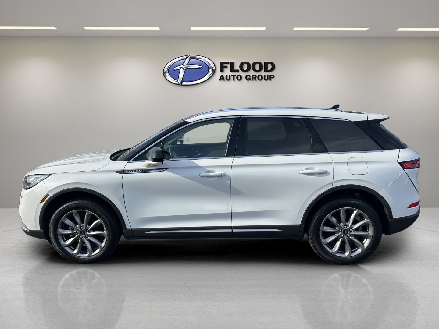 Certified 2022 Lincoln Corsair AWD w/ Premium Package image 5